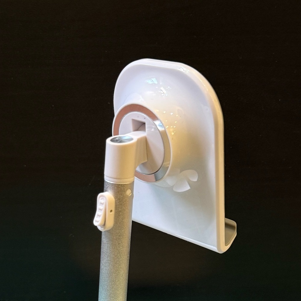 Phone stand; adjustable tablet stand; hands free phone stand: iPad stand - Picture 3 of 5